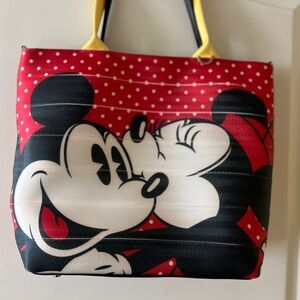 Mickey & Minnie Wanderlust  Harvey’s Seatbelt Bag